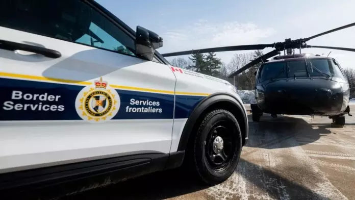 跨境加拿大有多少非法活动进行中？全国一年查获惊人毒品和违禁品