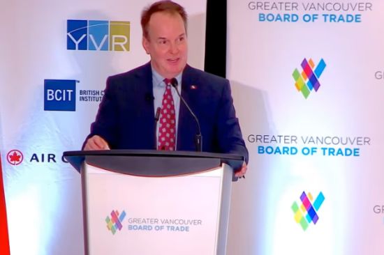 联邦交通部长放话: 别指望加拿大机票降价, 贵是