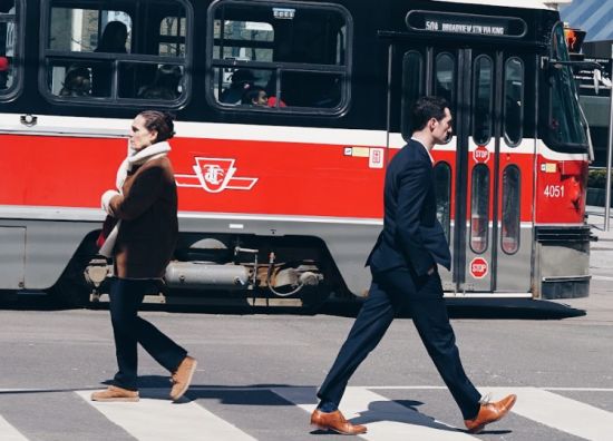 受特朗普关税和AI影响，多数加拿大企业在2026年上半年不愿招聘