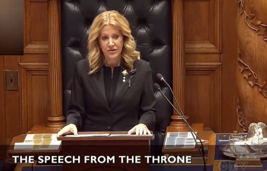 法官披露：父母争监护权，10年前枪手过着“几乎游牧式生活”