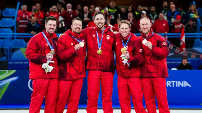 加拿大男子冰壶队夺冠 金牌总数超越上届