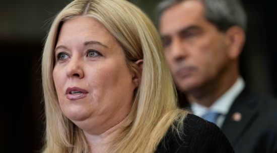 保守党要求审查难民医疗福利巨大浪费 吁立即驱逐犯重罪外籍人士