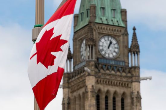 大批美国人“认祖归宗”申请加拿大公民：新法生效，需求“爆炸”