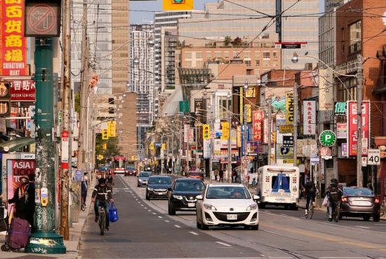 加拿大财富真相曝光！新移民只有本地人一半，但10年后逆袭