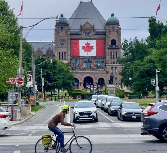 2.5万亿！加拿大家庭债务全球第二，经济增长却在OECD垫底