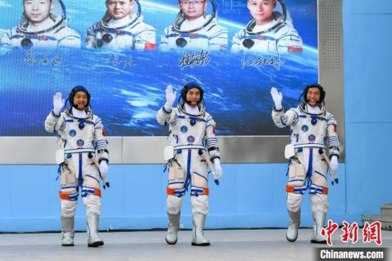 神十八航天员出征：中国空间站首迎“80后”乘组