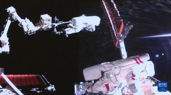神舟二十号航天员乘组圆满完成第三次出舱活动