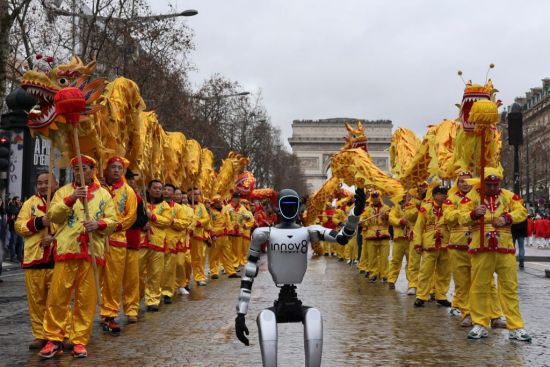 骁行万里 四海同春——世界在马年春节感受中国文化魅力
