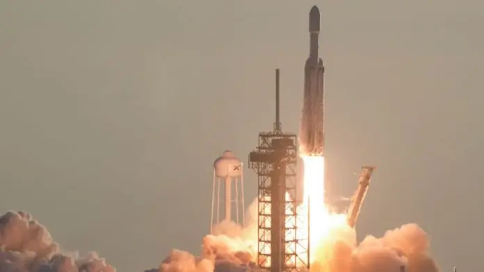 NASA发射新一代太空望远镜 观测视野达“哈勃”100倍以上