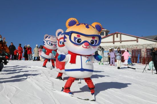 “冰雪+”拓展中国冰雪经济发展新空间