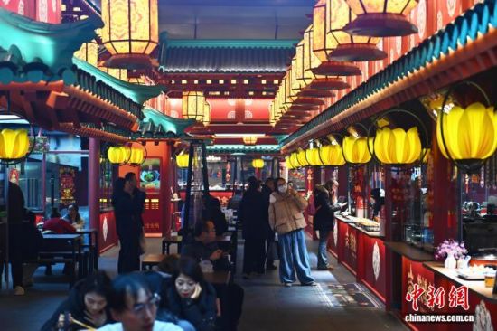 “局”揽敦煌千年韵 “搭子社交”焕新丝路文旅