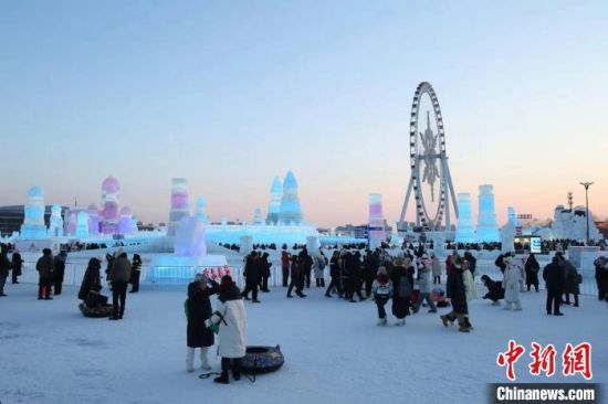 哈尔滨冰雪大世界正式闭园 61天接待游客271万人次