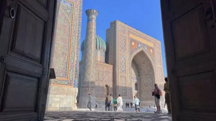 国庆变世界黄金周︱超长假及免签“助攻” 冷门国家变旅游热点