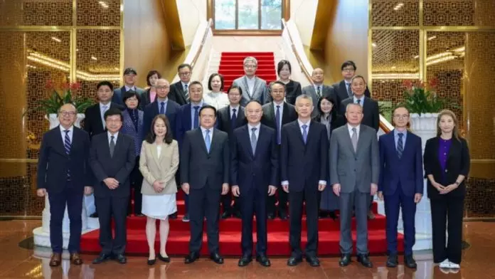 港澳办农融会见香港传媒参访团 中联办孙尚武首度公开亮相