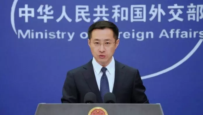 美称加征关税与否取决于中方　外交部：边谈边恐吓非正确之道