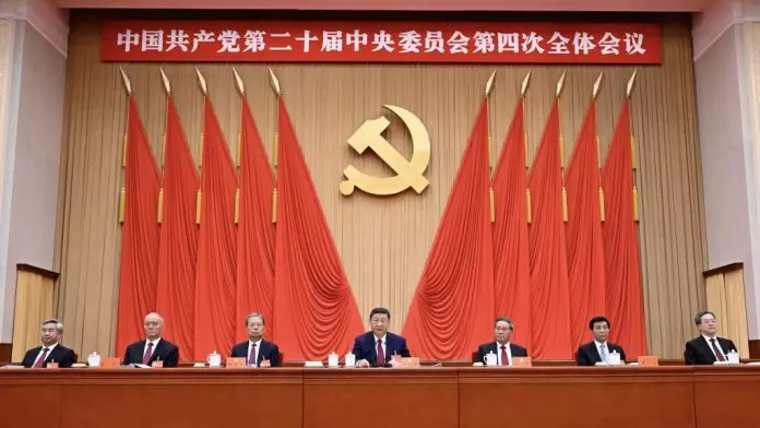 四中全会｜拆局：战略判断调整突出“风险挑战” 强化基础研究解决“卡脖子”