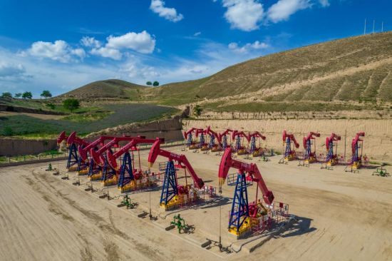 玉门油田油气产量当量重上100万吨