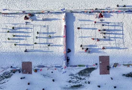 让冰天雪地成为金山银山