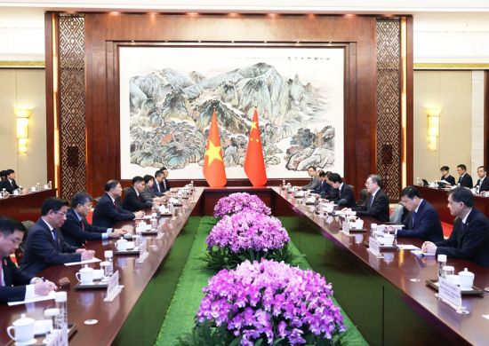 丁薛祥出席第23届中国-东盟博览会开幕式并会见与会外国政要