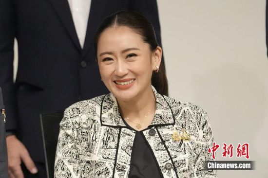 85后政治新人，将成为泰国第二位女总理