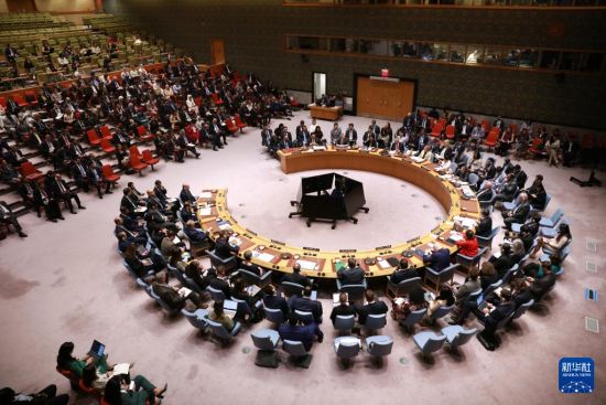 中国代表在联合国安理会严厉谴责以色列袭击卡塔尔