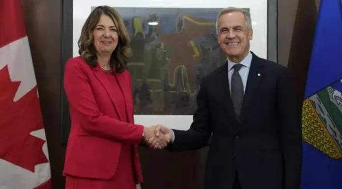 加西两省长就输油管提案唇枪舌剑 卑诗保守党火上浇油挺亚省