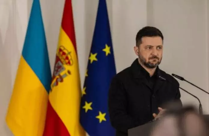 泽连斯基：已向美提交修订版和平方案 坚持领土让步须公投